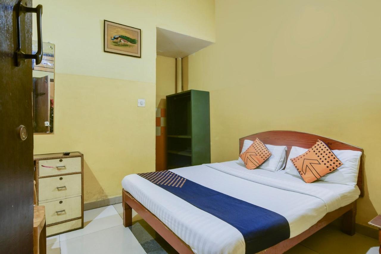 Hotel Spot On 74228 Galaxy Comforts Narasimharaja Puram Exterior foto